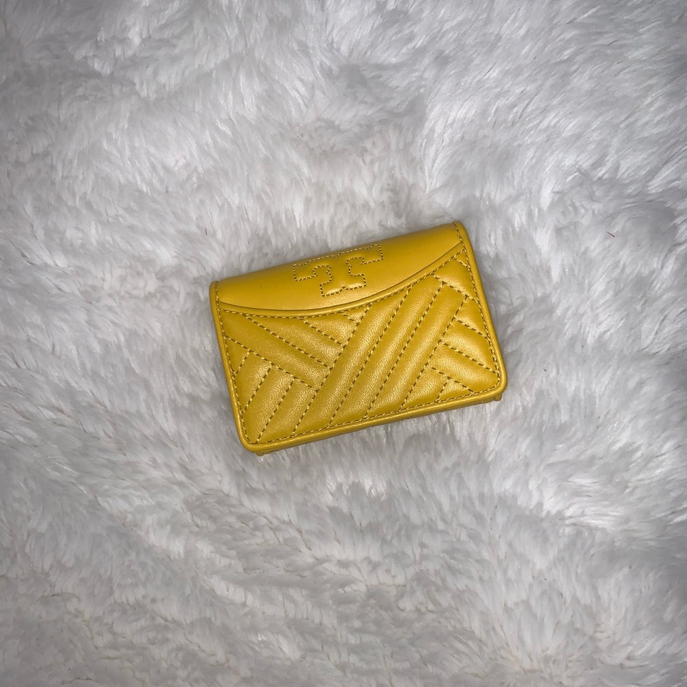 Alexa Foldable Mini Wallet